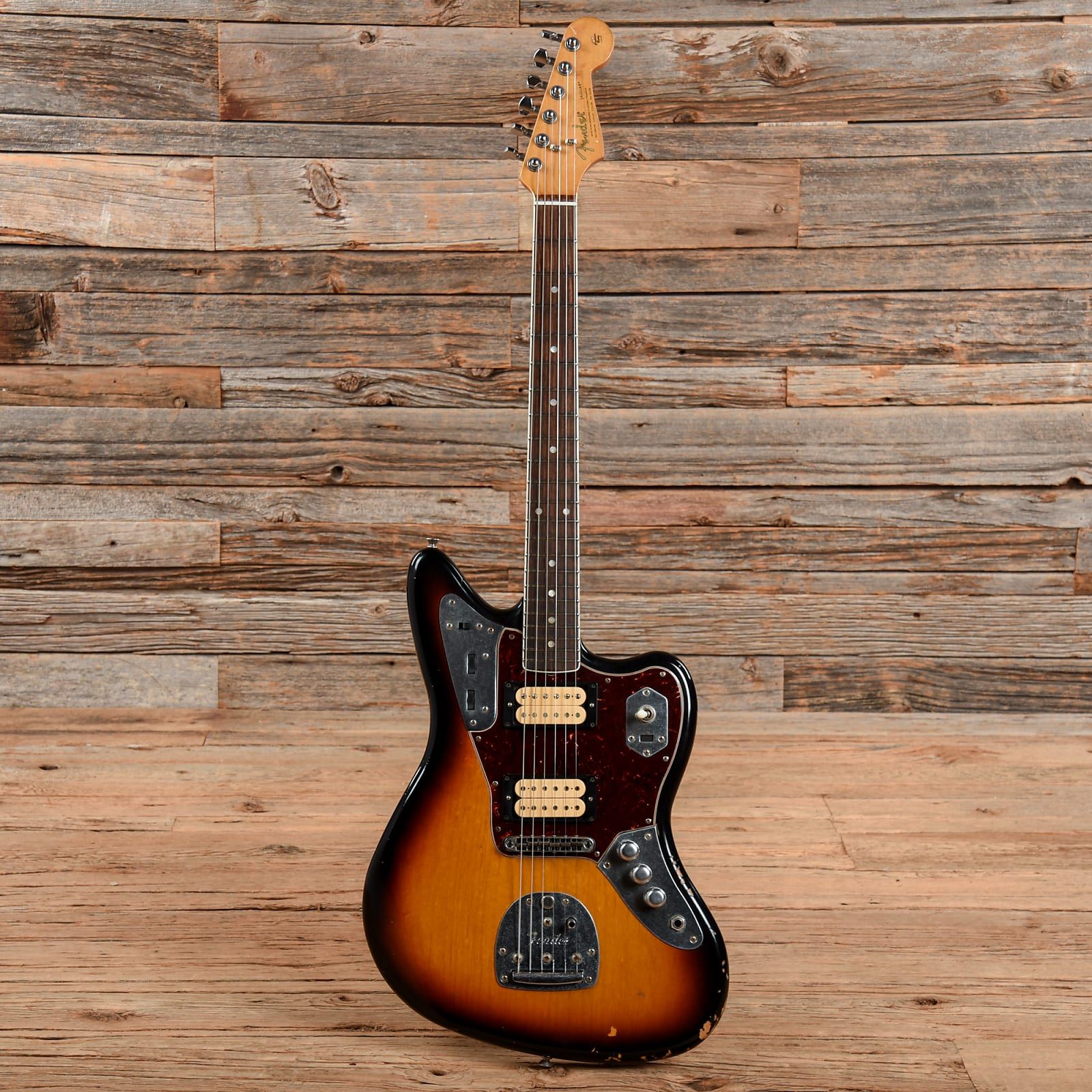ギター FENDER  COBAIN JAGUAR Road Worn Fender Kurt Cobain Road Worn Jaguar | Reverb France