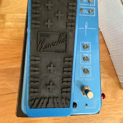 Dunlop JCT95 Justin Chancellor Signature Cry Baby Wah 2021 - Present - Blue image 2