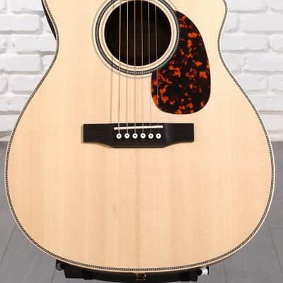 Larrivee OMV-40RE Legacy Series Acoustic-electric Guitar - Natural (OMV40REd1) image 3
