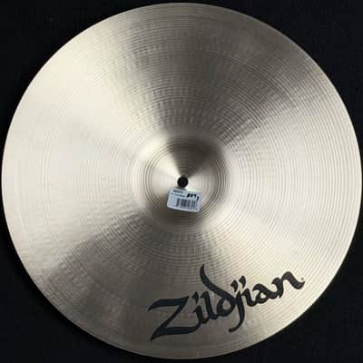 Zildjian 16" A. Thin Crash Cymbal - 889g image 2