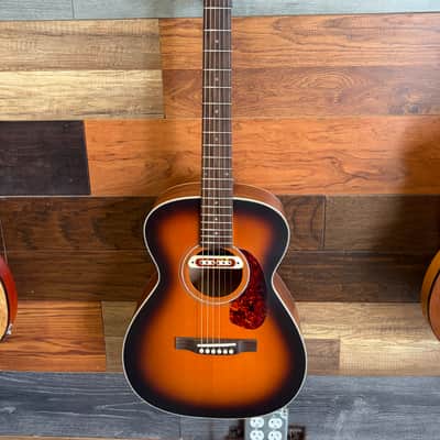 Guild M-240E Troubadour - Satin image 2