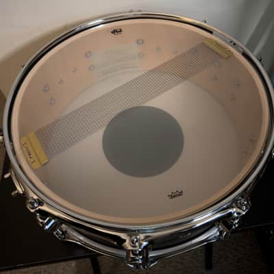 DW Design Series Maple 5x14" Snare Drum Black Satin Lacquer image 4