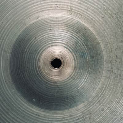 Vintage Avedis Zildjian 22" Ride Cymbal (2650g) – 1960s (60s Stamp) imagen 4