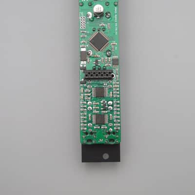 Pique 1.1, 4HP Peaks with optional CV control - natural image 2