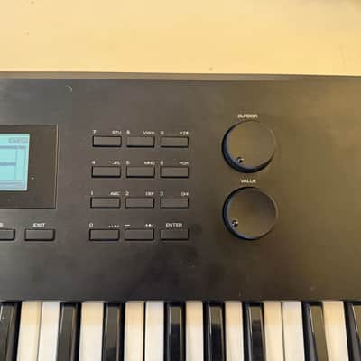 Roland - W30 Sampling Workstation image 4