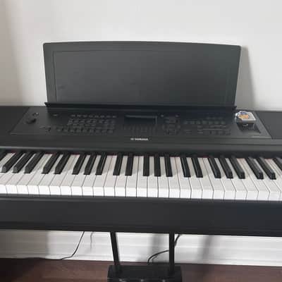 Yamaha DGX-670 88 Key Arranger Piano with Stand 2016 - Present - Black image 3
