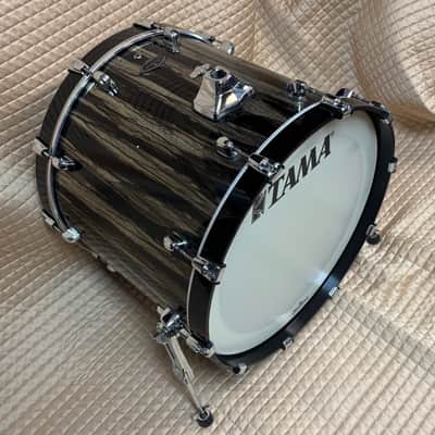 Tama Starclassic Walnut Birch 22” Bass Drum- Black Clouds & Silver Linings 22x18 image 2