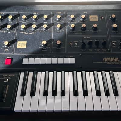Yamaha CS-20M Monophonic Synthesizer 1979 - Black