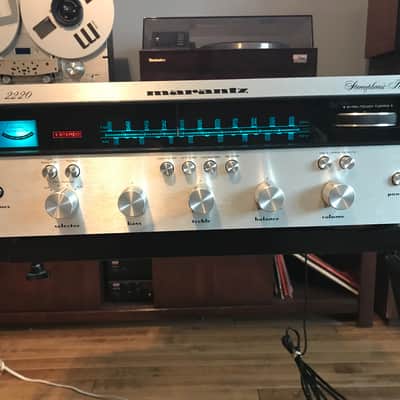 Marantz 2220 AM/FM Stereo Receiver 70’s - Silver image 6