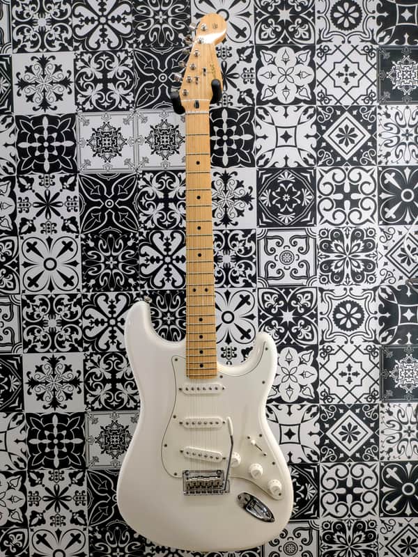 Fender Player Stratocaster - 2019 - Polar White - Made in Mexico - Professionally Serviced image 1