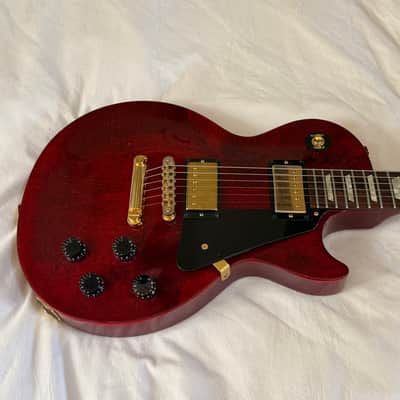 2009 Gibson Les Paul Studio with Gold Hardware - Wine Red Gloss - Free Pro Setup image 2