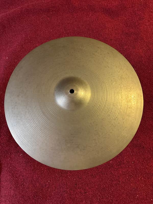 Vintage 1970s Avedis Zildjian - 16" Crash Cymbal (1032g) image 1