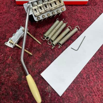 Fender Stratocaster Tremolo assembly Made In USA Pat Pend Saddles 009-4247-049 Relic image 14