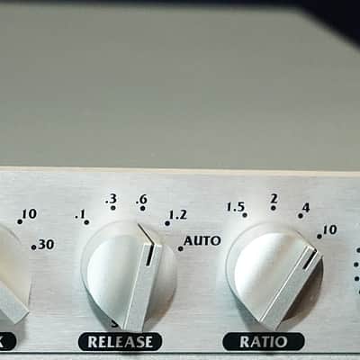 Chameleon Labs 7720 Stereo BUS VCA Compressor image 3