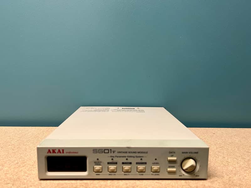 Akai SG01v