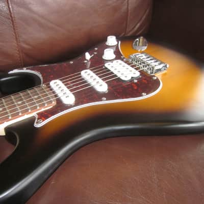 Cort G Series G110 Double Cutaway Electric Guitar Open Pore Sunburst Bild 1