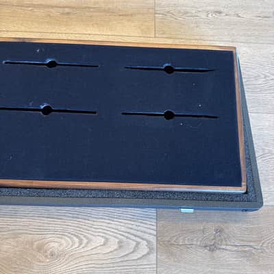 Creation Music Company Heritage Series 32x12 Pedalboard with Hard Black Tweed Case image 6