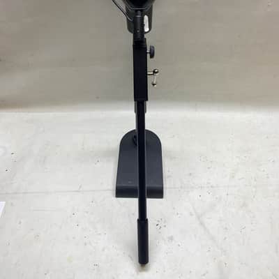 Shure SM7dB Cardioid Dynamic Microphone with Built-In Preamp 2023 - Present - Black image 3