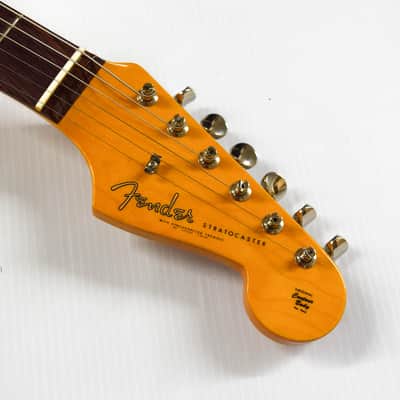 Fender American Vintage II '61 Stratocaster - 3-Color Sunburst image 7