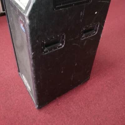 Kustom Groove 310C 1200 watt combo amp 3 x 10" Tilt Back Roller image 7