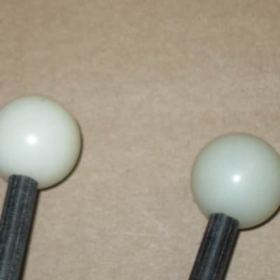 one (new old stock) pair Gambal Manufacturing GPN (UG13GPNXX) Bells, Xylophone Percussive Keyboard MALLETS, 1 inch White Hard Acrylic Ball Heads with Black Synthetic Shafts, with original packaging - from 1990s - early 2000s image 5