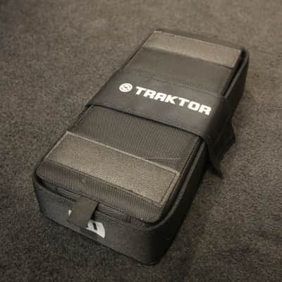 Native Instruments Traktor Kontrol X1 2010s - Black image 9