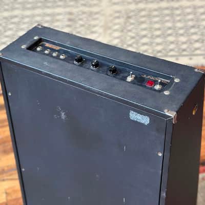 Treble Clef Junior 60 Watt 2X12" Bass Combo image 6