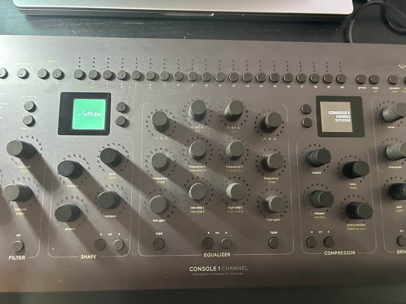 Softube Console 1 Channel MKIII Control Surface + Free Plugins + Free Stand image 1