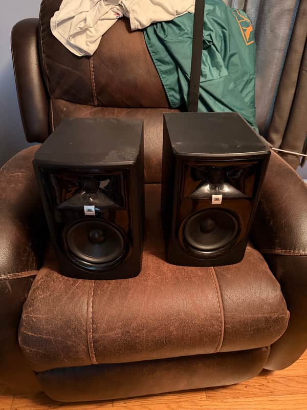 JBL 305P MkII 2-Way 5" Active Nearfield Studio Monitors (Pair) 2010s - Black image 1