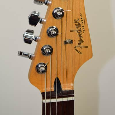 2016 Fender  Duo-Sonic HS Electric Guitar, Rosewood Fingerboard, Surf Pearl image 8