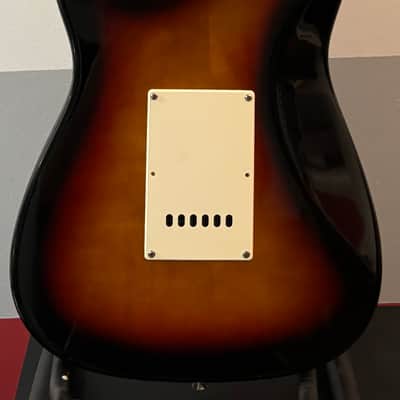 Squier Stratocaster  1995 - Sunburst-Made in Korea image 17