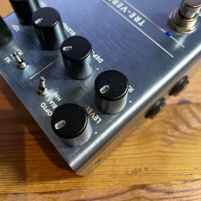 Fender Tre-Verb Tremolo/Reverb 2019 - Present - Blue image 11