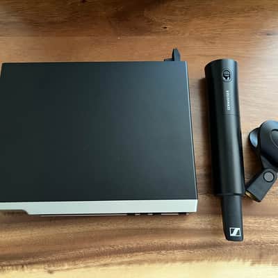 Sennheiser EW-D SKM-S Wireless Handheld Base System - Q1-Q6 image 5