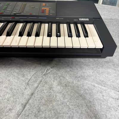 Immagine Vintage 1985 Yamaha PSR-70 61 Key Touch Portable Electronic Keyboard - 8