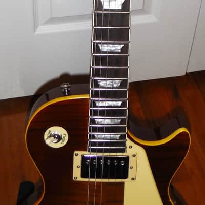 Chibson Les Paul Clone image 3