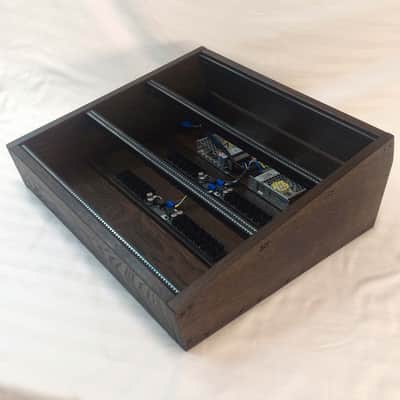 9U / 84hp Eurorack case EVA • Dark oak • Threaded strips • Powered Bild 4