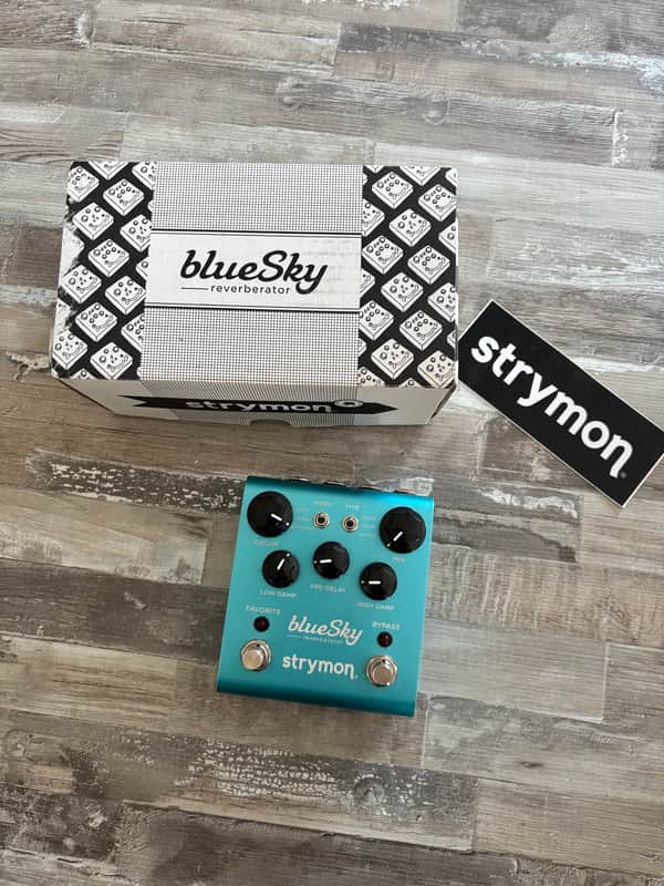 Strymon Blue Sky Reverberator V1 2010 - 2022 - Blue image 1