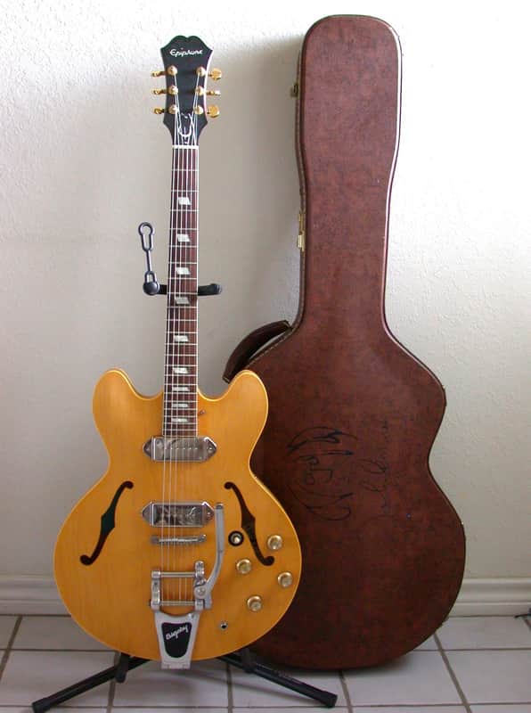 John Lennon Ltd. Ed. Epiphone 1965 Revolution Casino Natural image 1