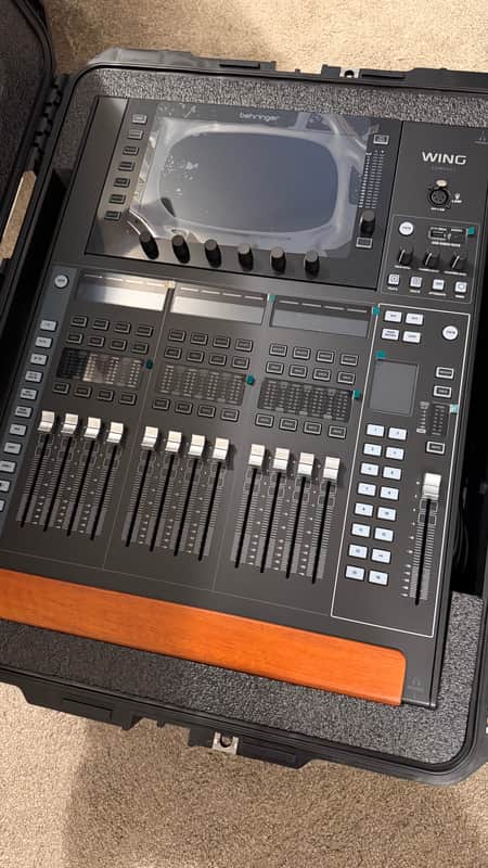 Behringer WING Compact 24-Channel Digital Mixer 2024 - | Reverb