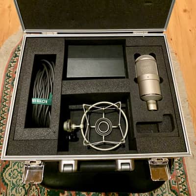 Neumann M 147 2015 - Satin image 2