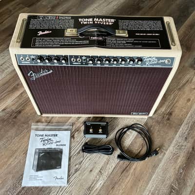 Fender Twin Reverb, Tone Master, 2-Channel, 85-Watt, Celesition,..Like New! image 1