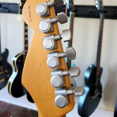 1995 Fender Stratocaster Plus Deluxe - Rare Blue Burst - Upgraded Noiseless Pickups & Tweed Case image 9