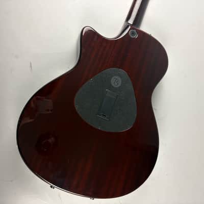 Taylor Triple Pickup T5c - Spruce Top Deluxe 2 single coils, and a Transducer.... Original Hardshell case image 5
