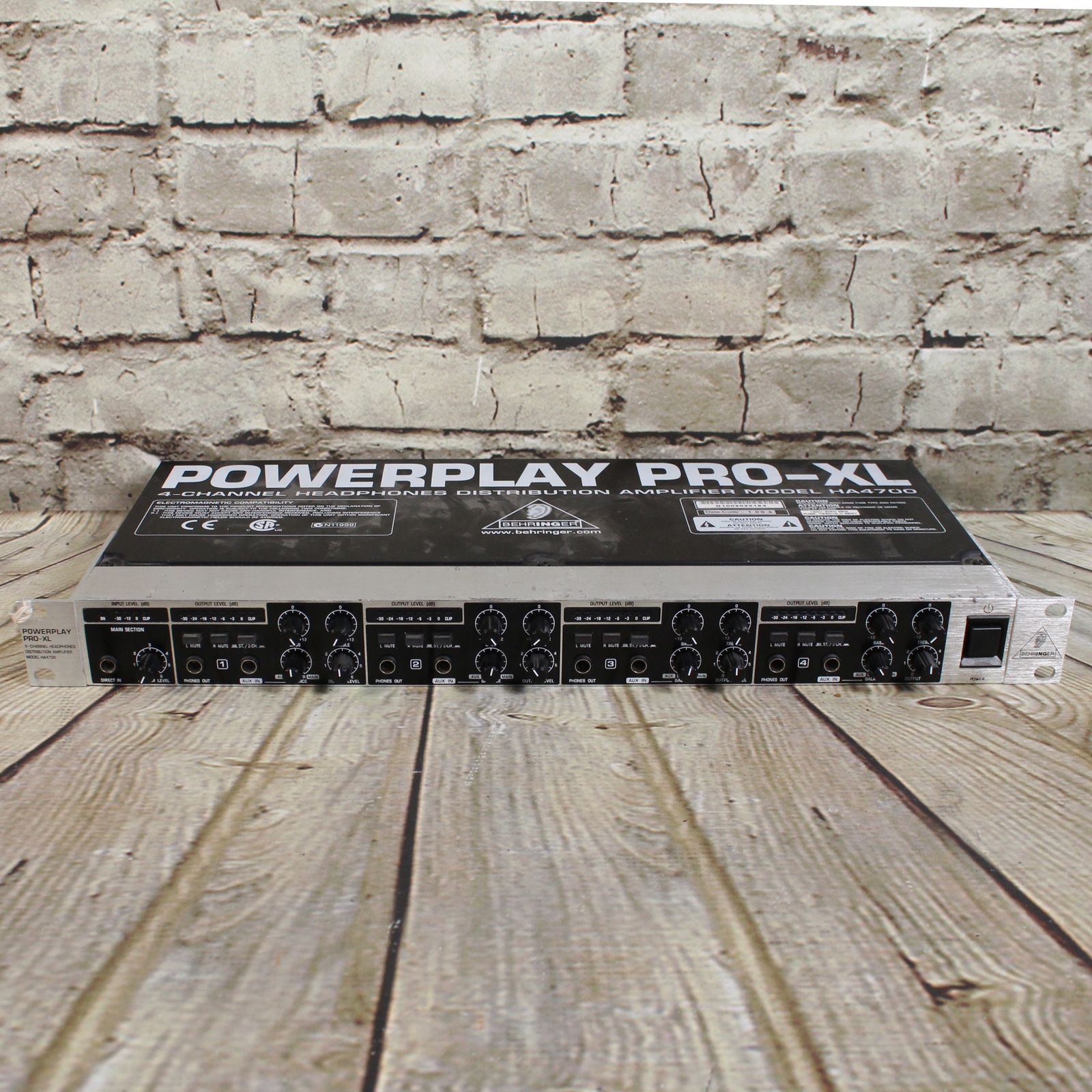 Behringer Powerplay Pro-XL HA4700 4-Channel Headphone Amplifier