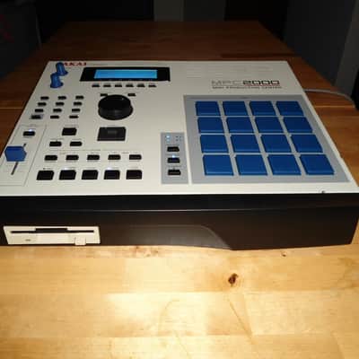 Akai MPC 2000 w/Custom BLUE LEDs & PADs 32MB RAM Sample & Boot Disks OS Ver.1.72 image 7