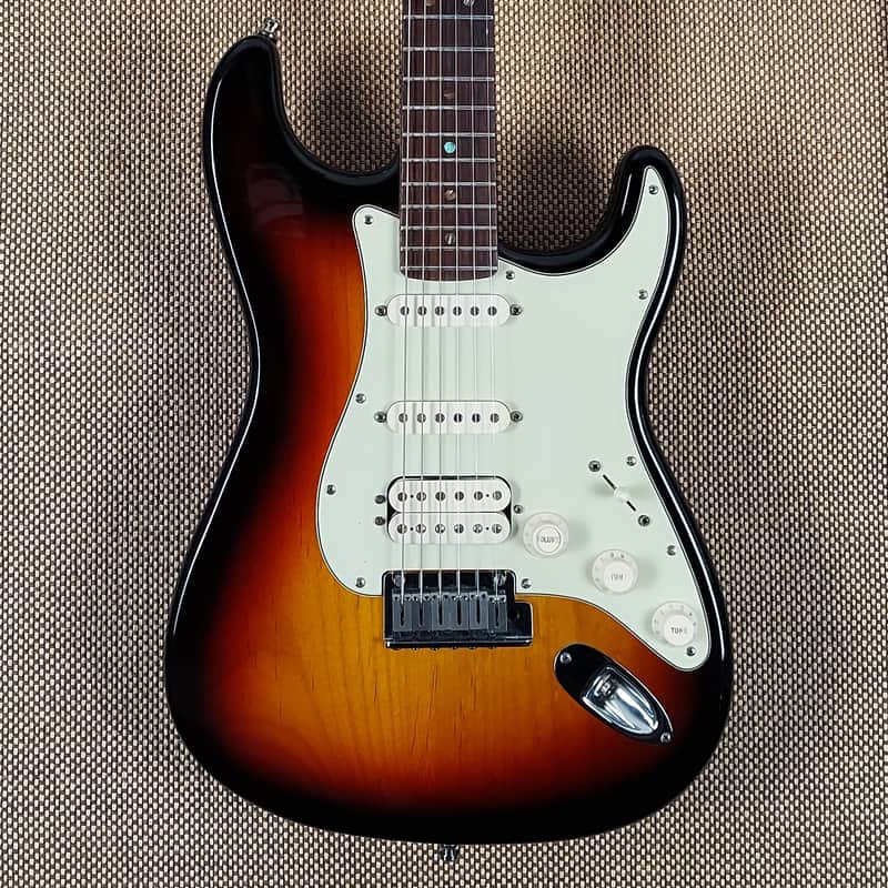 Fender Stratocaster Deluxe HSS