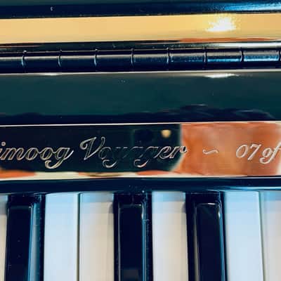 Moog Minimoog Voyager 10th Anniversary (#7) Gold Edition 44-Key Monophonic Synthesizer 2012 - Black / Gold image 7