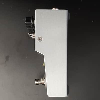 2010s - Boxed - Foxrox Electronics Octron 3 Analog Octave Up and Down 2010s - Silver image 6