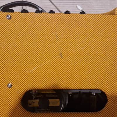Fender Blues Deluxe Reissue 2-Channel 40-Watt 1x12" Guitar Combo 2005 - Present - Tweed image 10