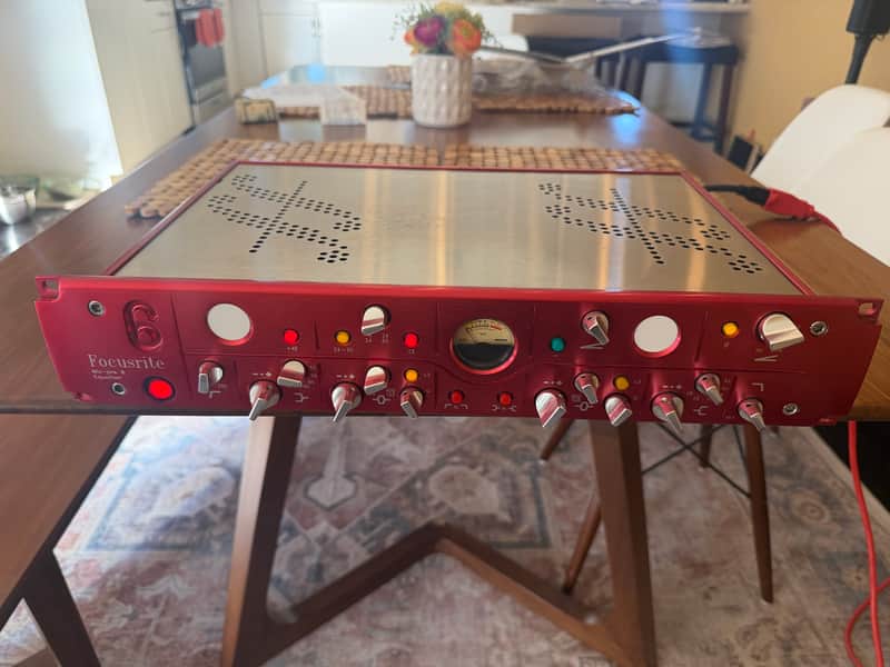 Focusrite Red 6 Mic Pre EQ